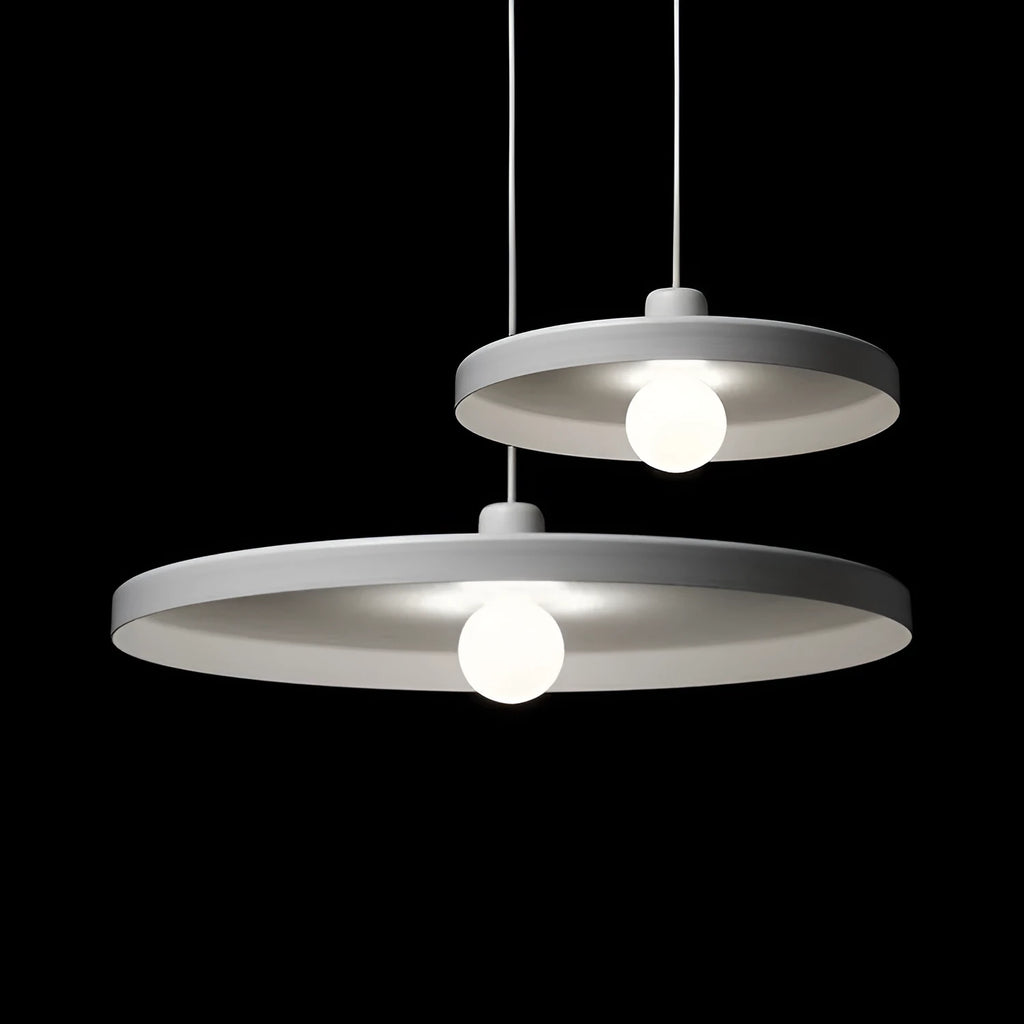 Aluminium alloy bar chandelier light fixture in black or white, shown in small, medium, and large diameters.