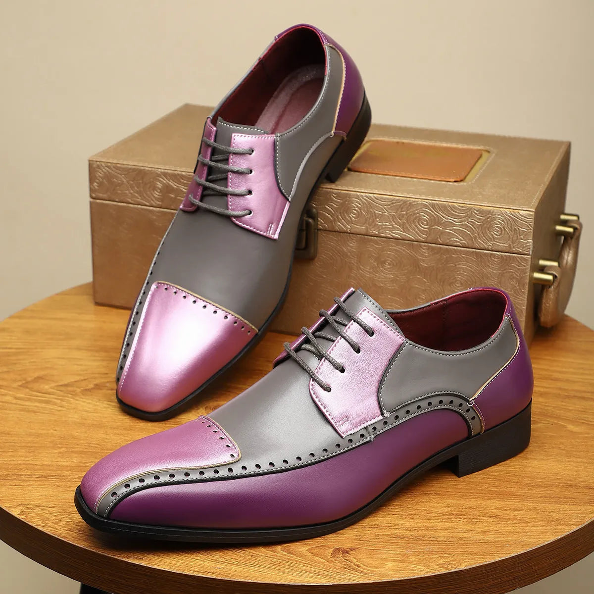 Men's low-top leather shoes in artificial PU with EVA sole and leather stitching