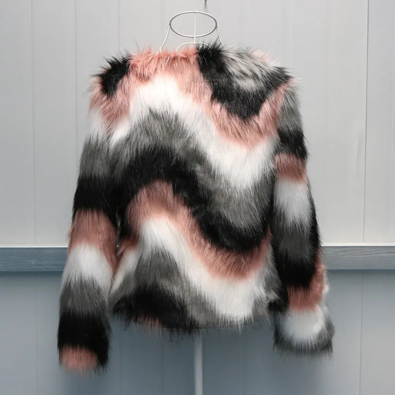 Korean style O-neck short coat in artificial fur fabric with normal length and regular sleeves