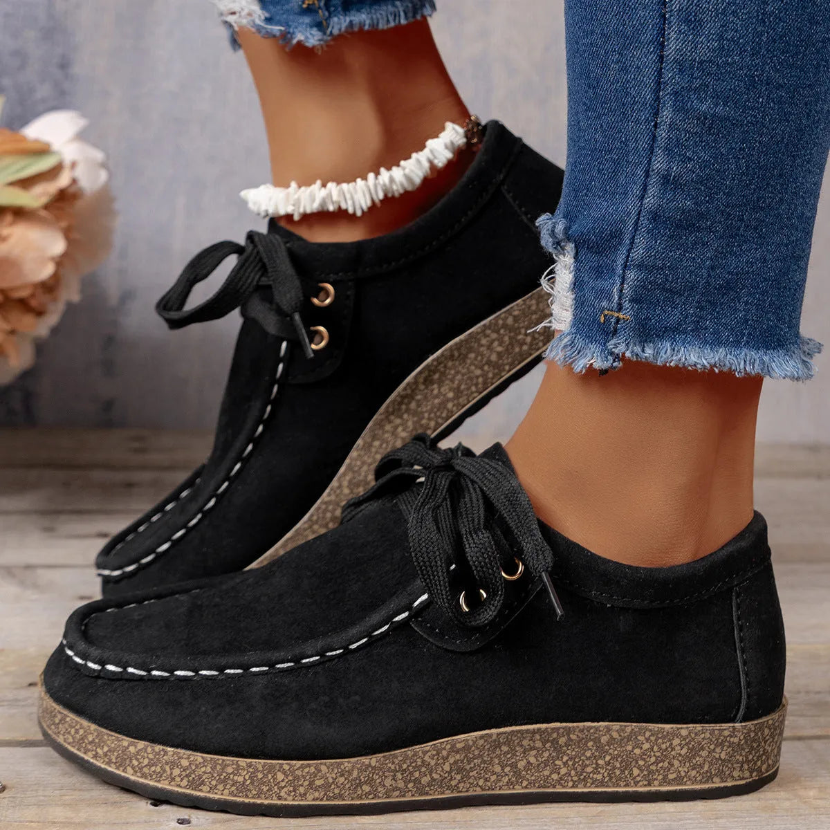 Solid colour black front lace-up round toe PU leisure shoes for women, flat thin sole