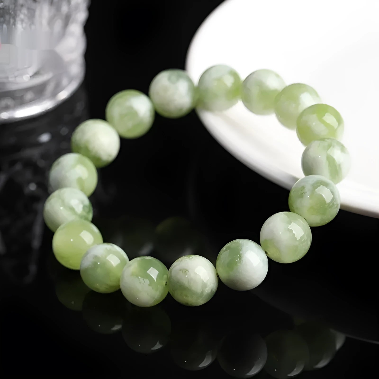 Green milk-in-water Xiuyan jade bracelet with polished finish and geometric unisex styling