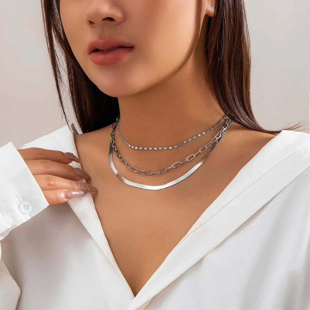 Alloy heart pendant necklace on metal snake bone chain with electroplated finish
