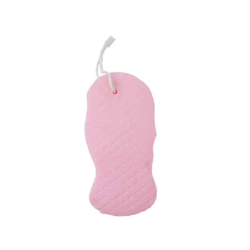 3D fish scale pattern bath sponge in white, grey, pink or light blue colours for gentle exfoliation