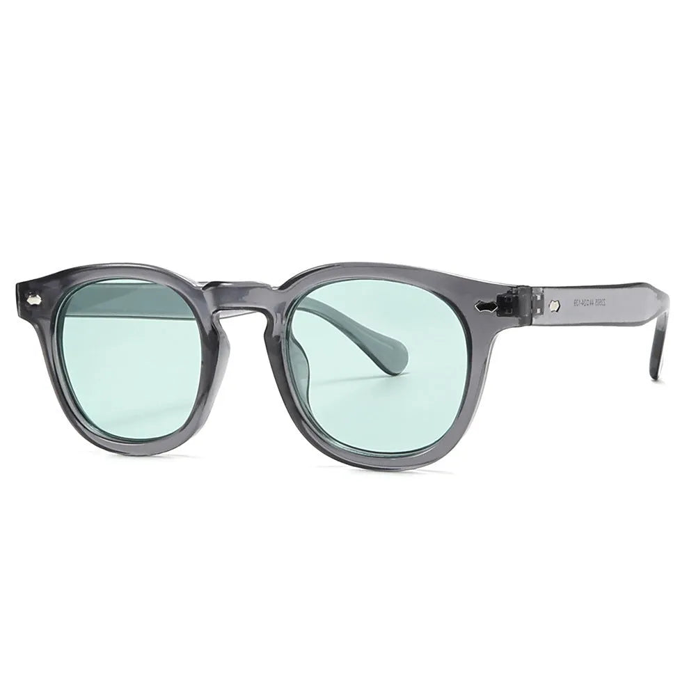 Round rim retro sunglasses with UV400 lenses and TR90 plastic frame in multiple colour options.