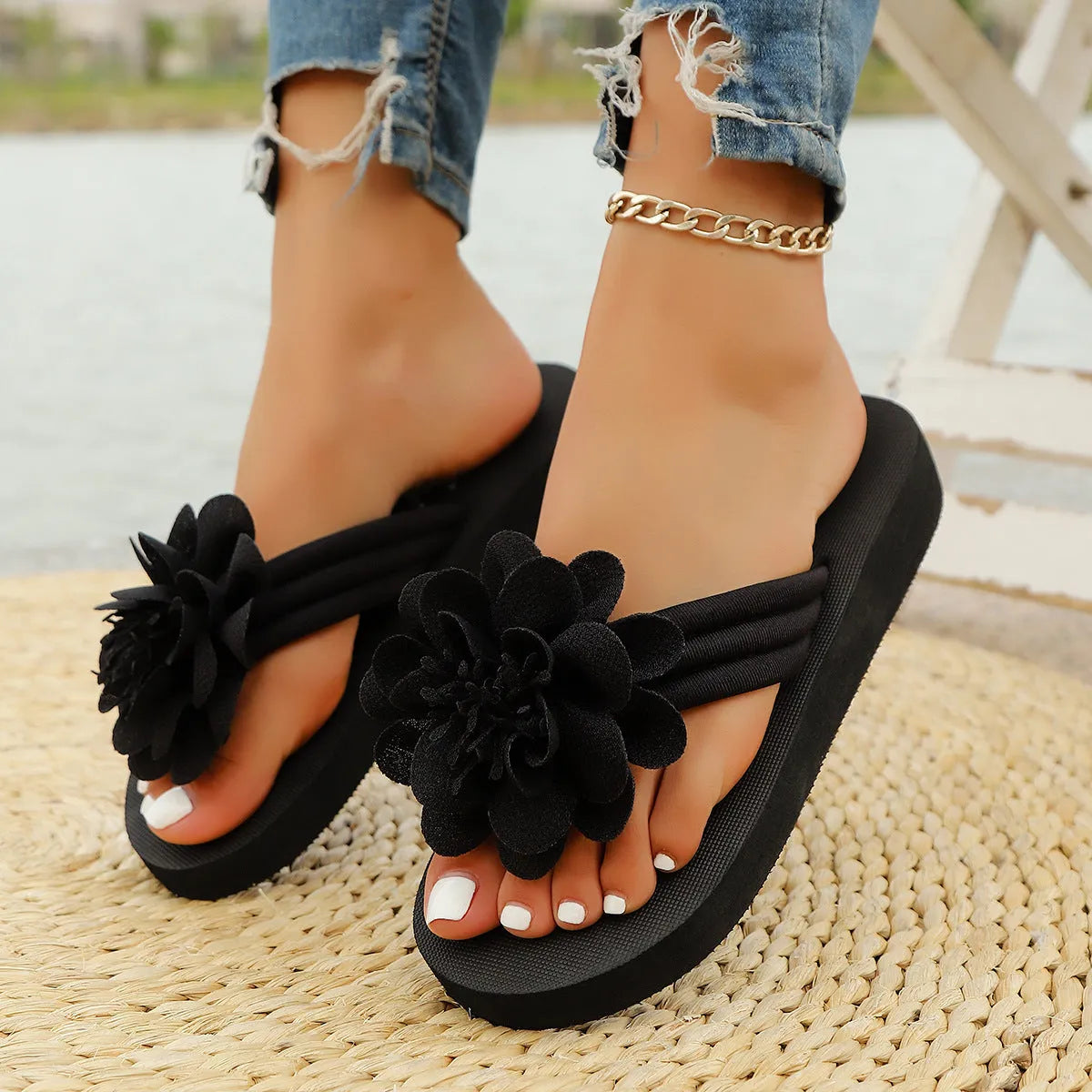 Floral pattern EVA flip-flop beach shoes in beige, red, black and green colour options