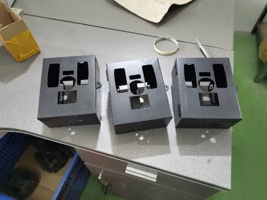 Protective camera box for BL480 model 4G trail camera.
