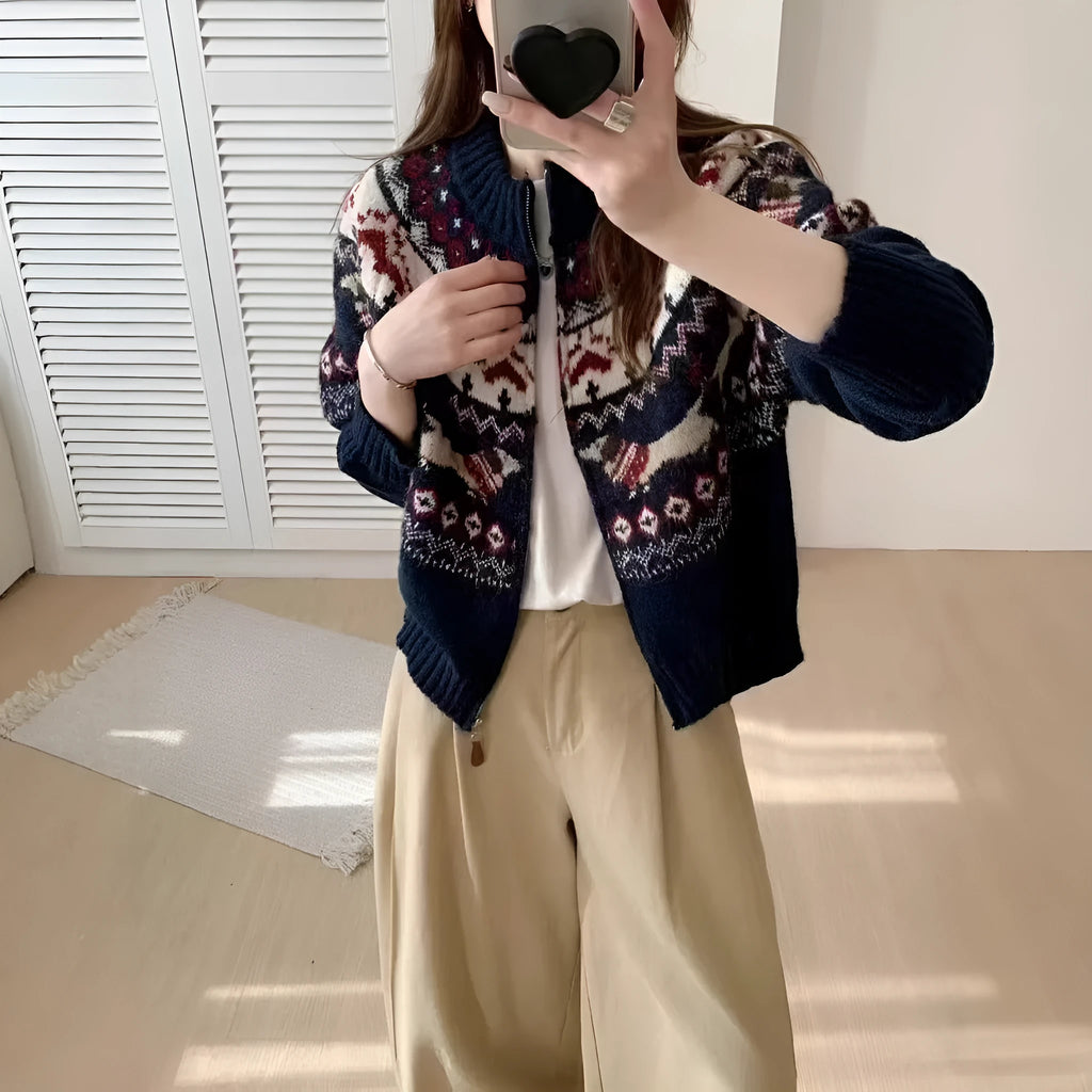 Ethnic style jacquard pullover sweater with 3D pattern in loose fit