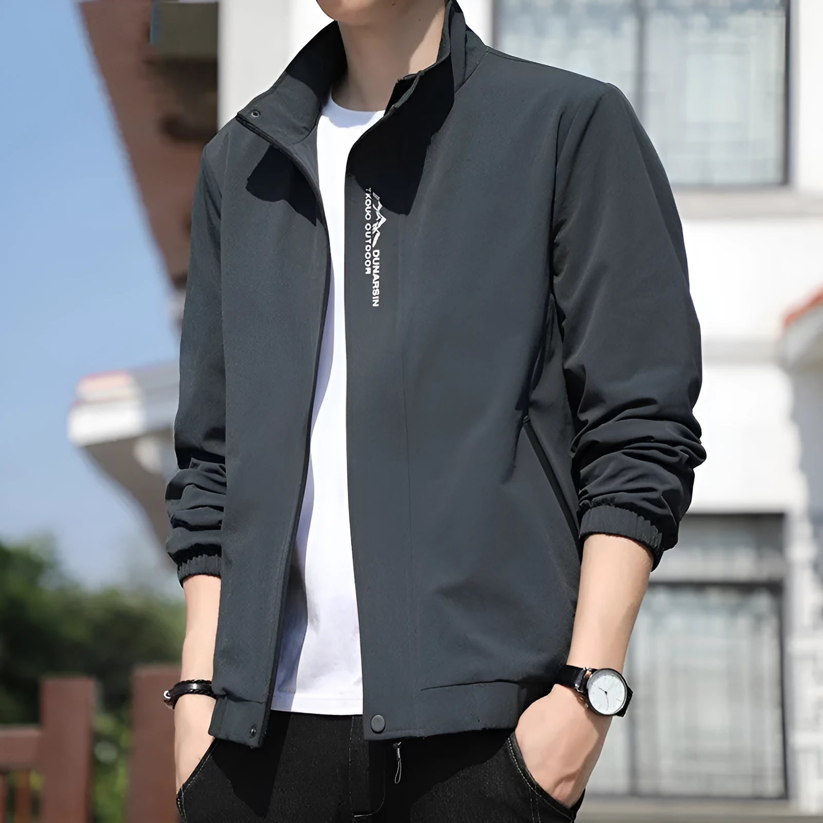 Men's stand collar casual coat in polyester with straight hem and long sleeves