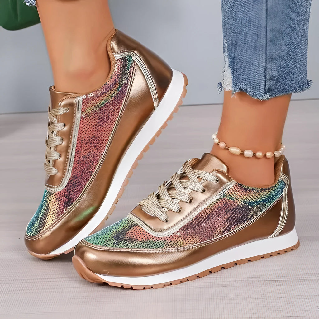Women's thick-soled casual sneakers in black with square toe design and PU leather upper
