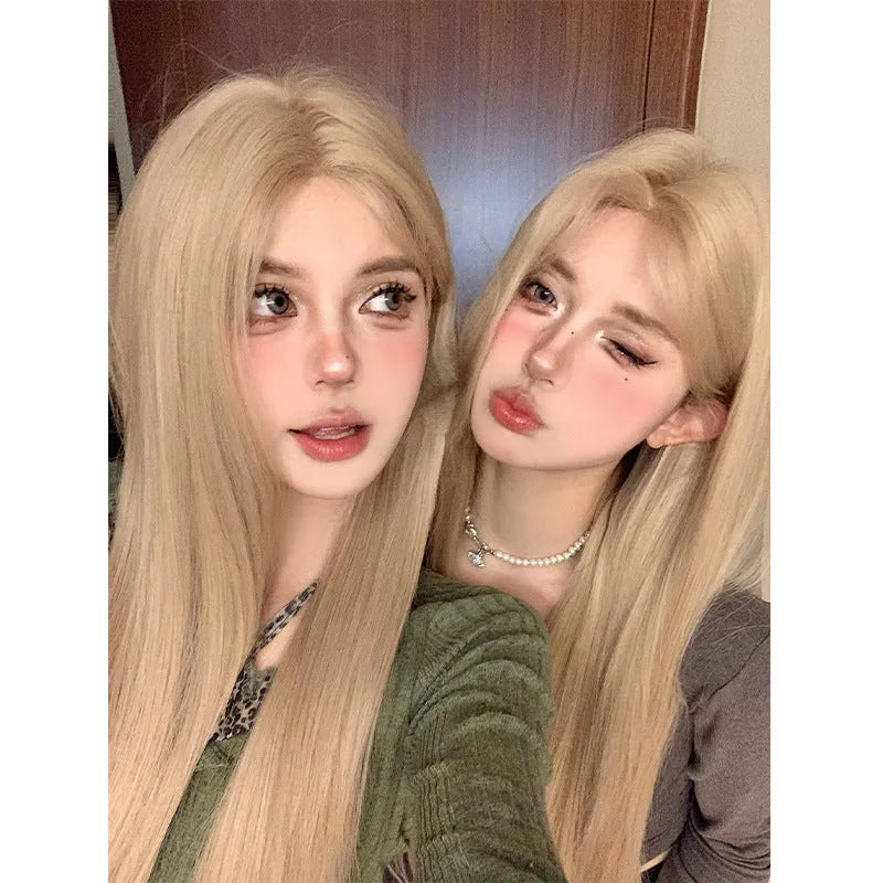 Long straight grey gold wig for women with milk tea blonde colour and included hairnet