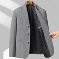 Men's solid colour loose fit coat in polyester fabric for spring and autumn casual wear