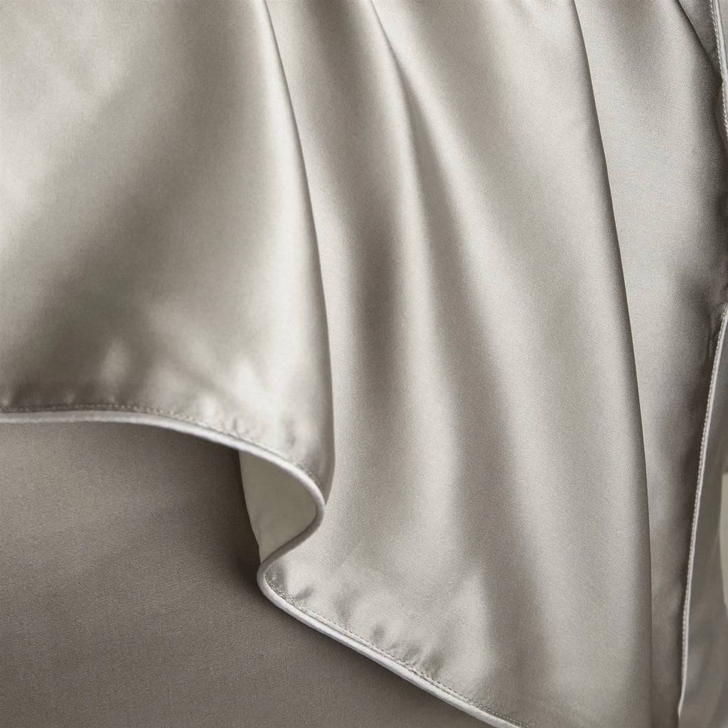 100% mulberry silk pillowcase in palace luxury style, size 48cm by 74cm.