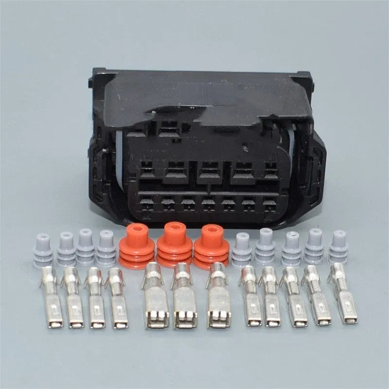 Black BMW headlight electrical connector plug for X1 E90 E92 models with DJ7121W-1.5 2.8-21 specification