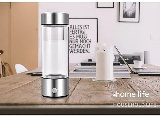 Electric hydrogen water generator bottle in borosilicate glass with portable rechargeable design
