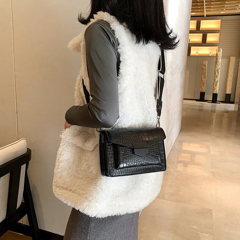 Vintage-style PU leather crossbody bag in black, shown with dimensions for scale.