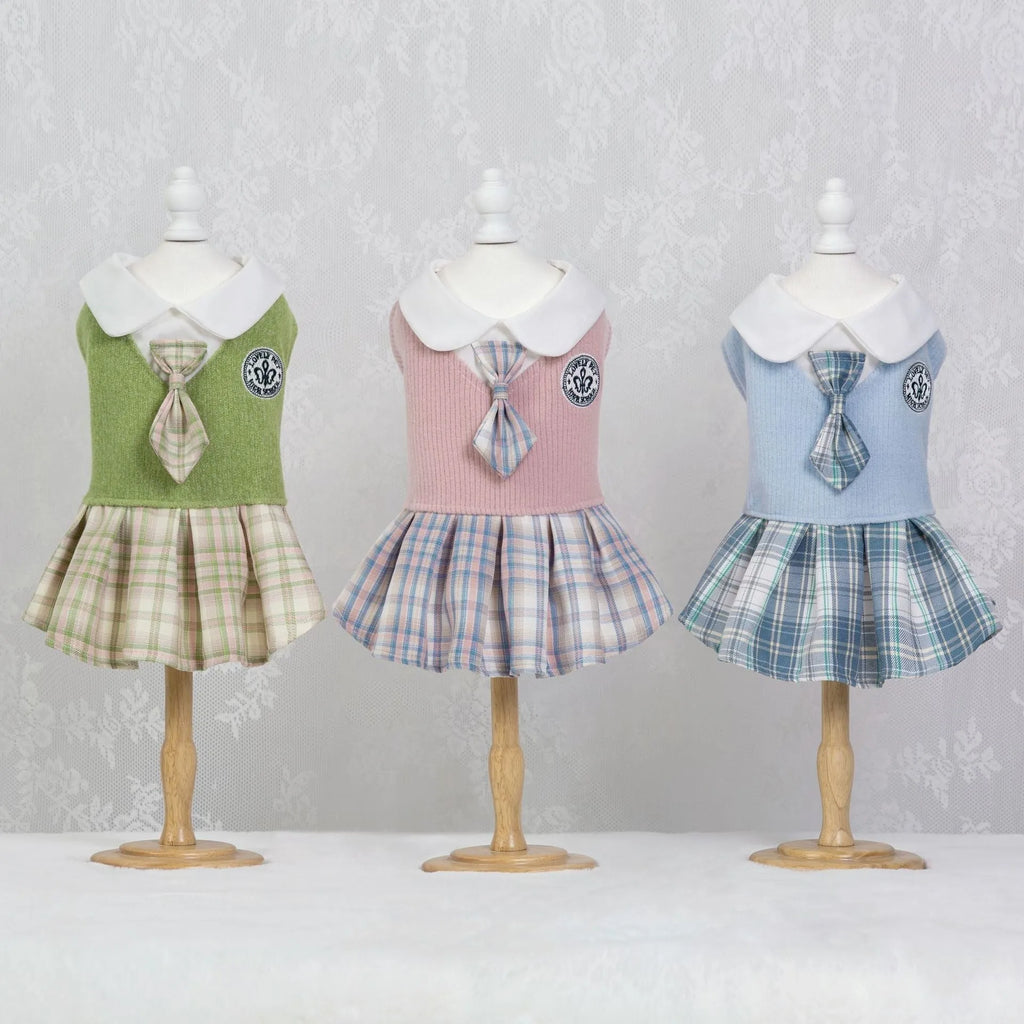 Pet tartan skirt for dogs and cats in princess style with polyester construction