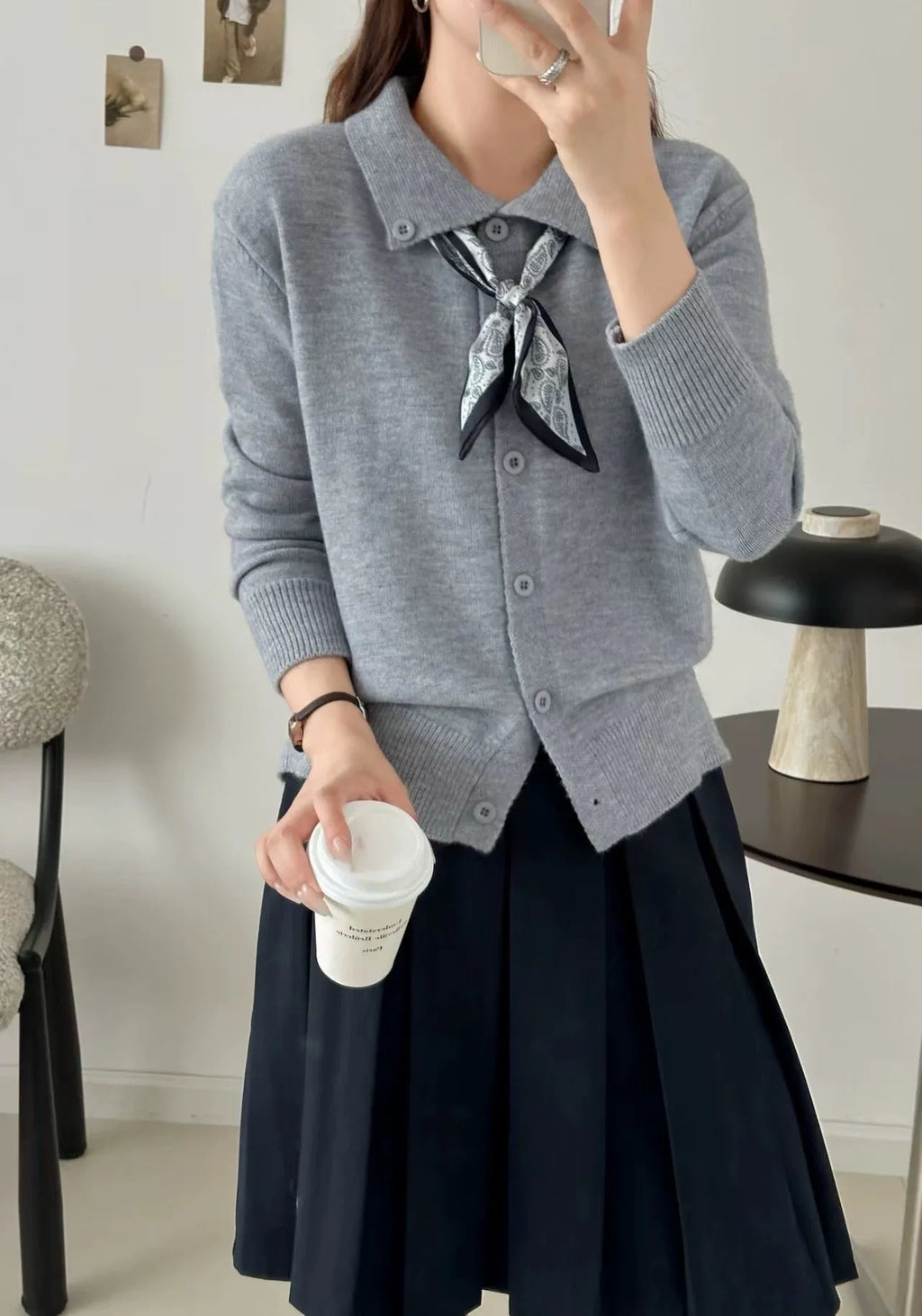 Lapel scarf sweater cardigan with colour-block splicing in acrylic fibre