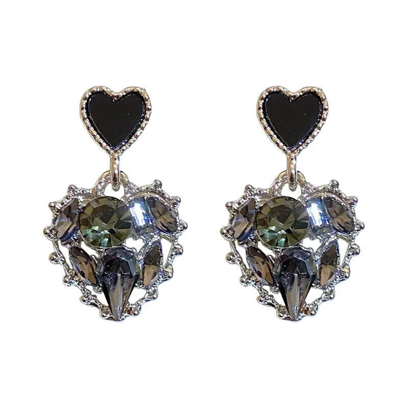 Black light luxury crystal heart-shaped Mosquito Coil ear clips for women, metal construction