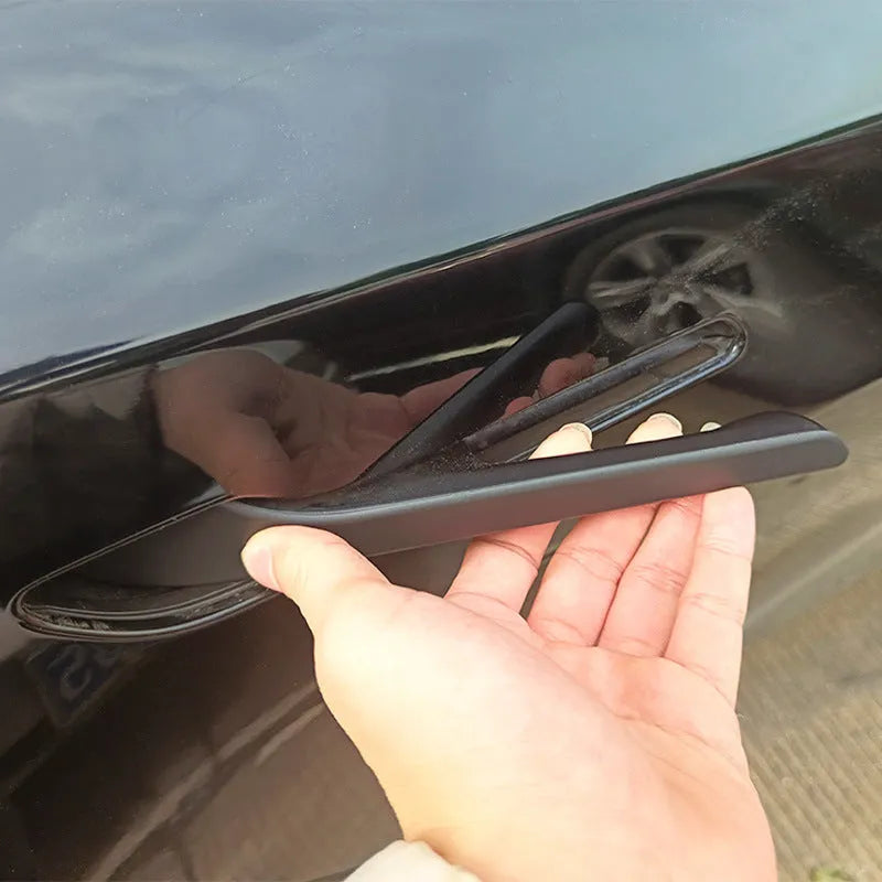Set of four ABS door handle protection patches for Tesla Model 3 and Model Y, 21.1cm x 3cm, in carbon fiber or solid colours