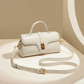 Cambridge retro messenger bag in synthetic leather with clam-shell design and lock detail