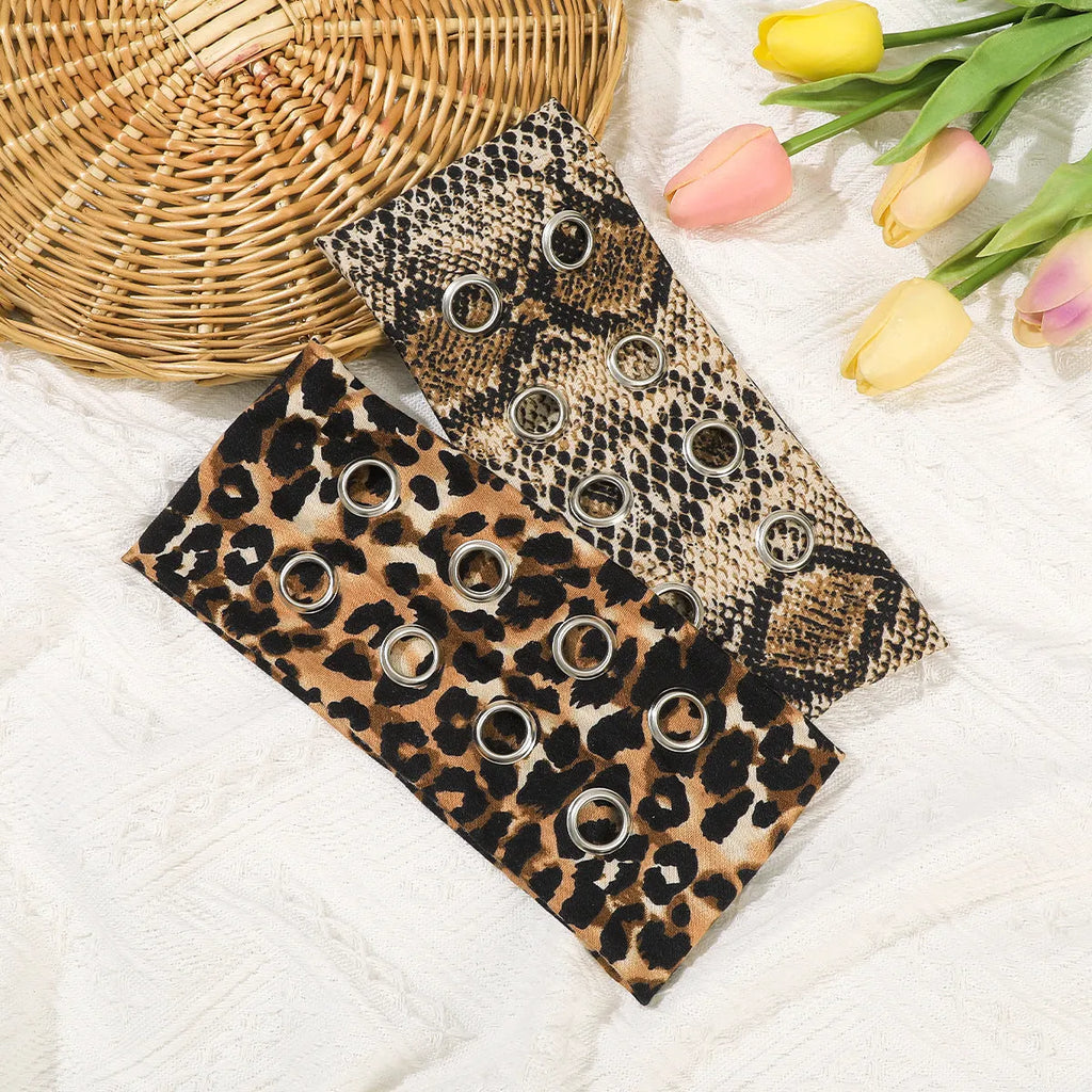 Hollow metal pullover hair band for exercise in leopard print colour