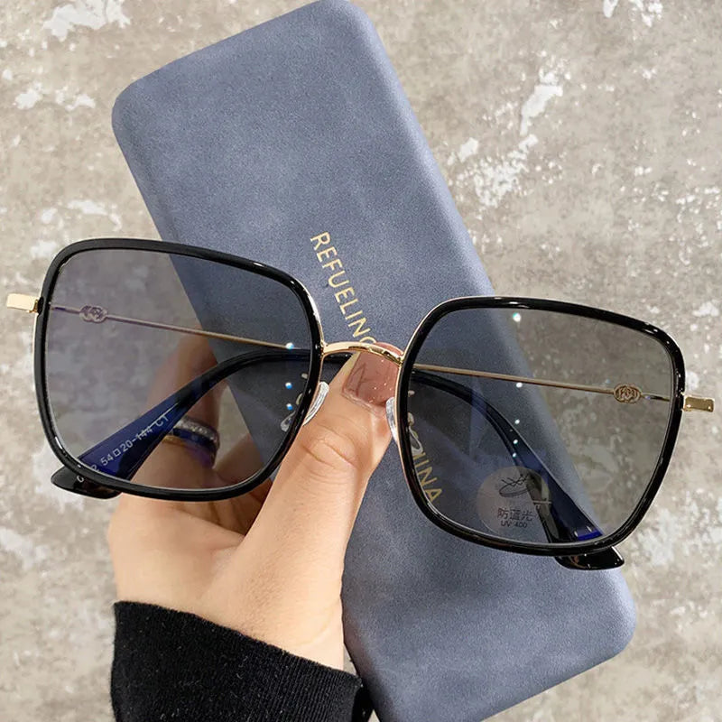 Photochromic large frame myopia glasses in Black Gold Gray colour with anti-blue light lens