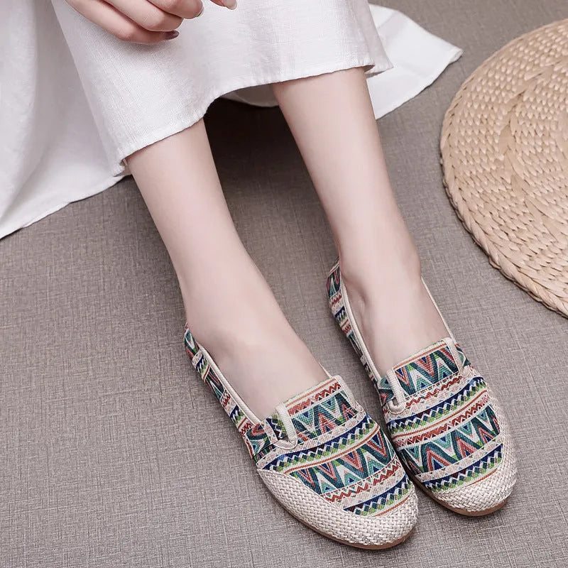 Women's ethnic style flat heel cloth shoes with shallow mouth and colour stitching