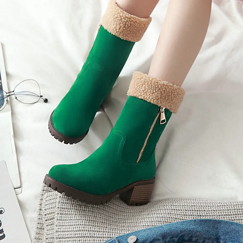 Waterproof snow boots in multiple colours with ankle protection and plush lining.