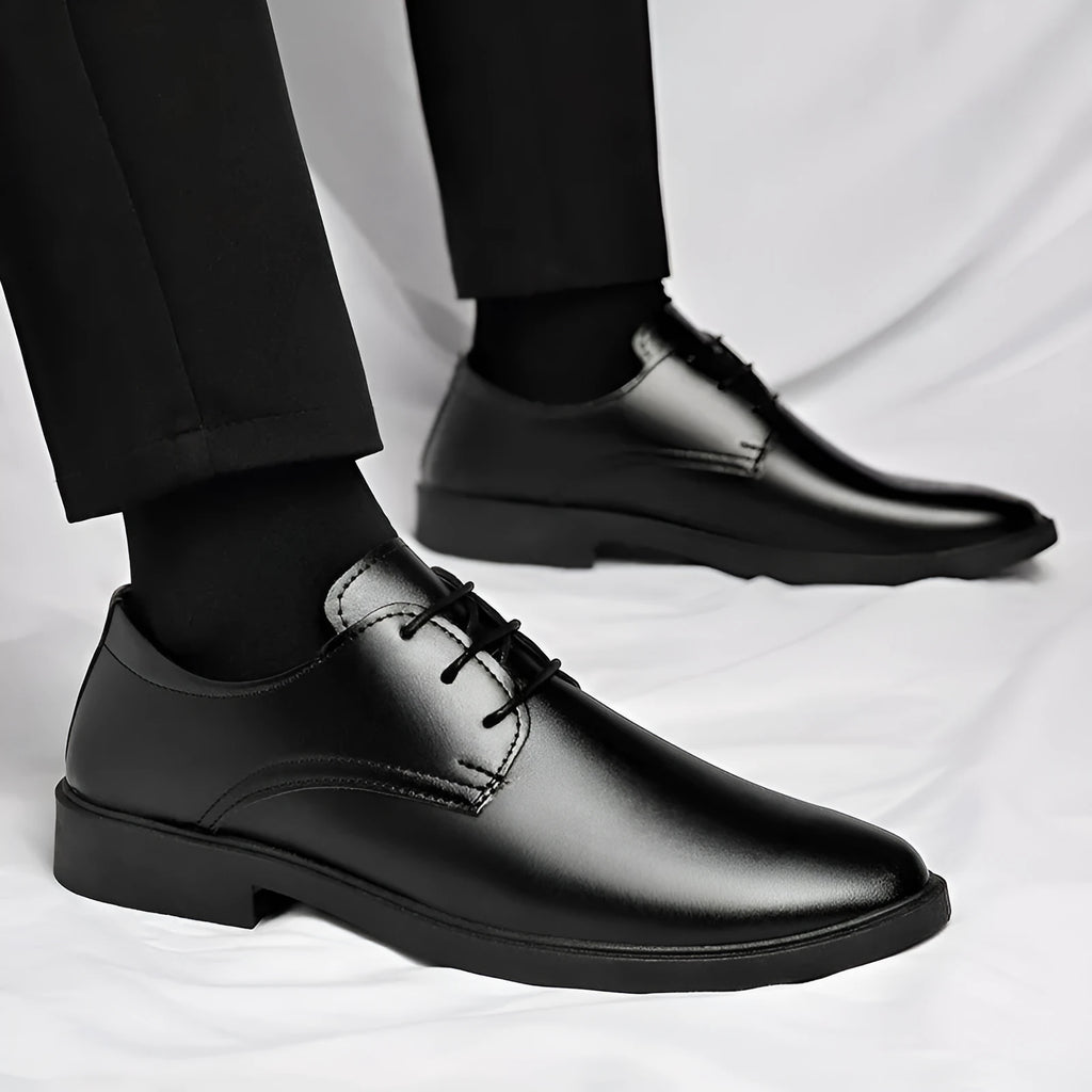 Men's black soft leather low-top round toe casual formal shoes with PU upper and PVC sole