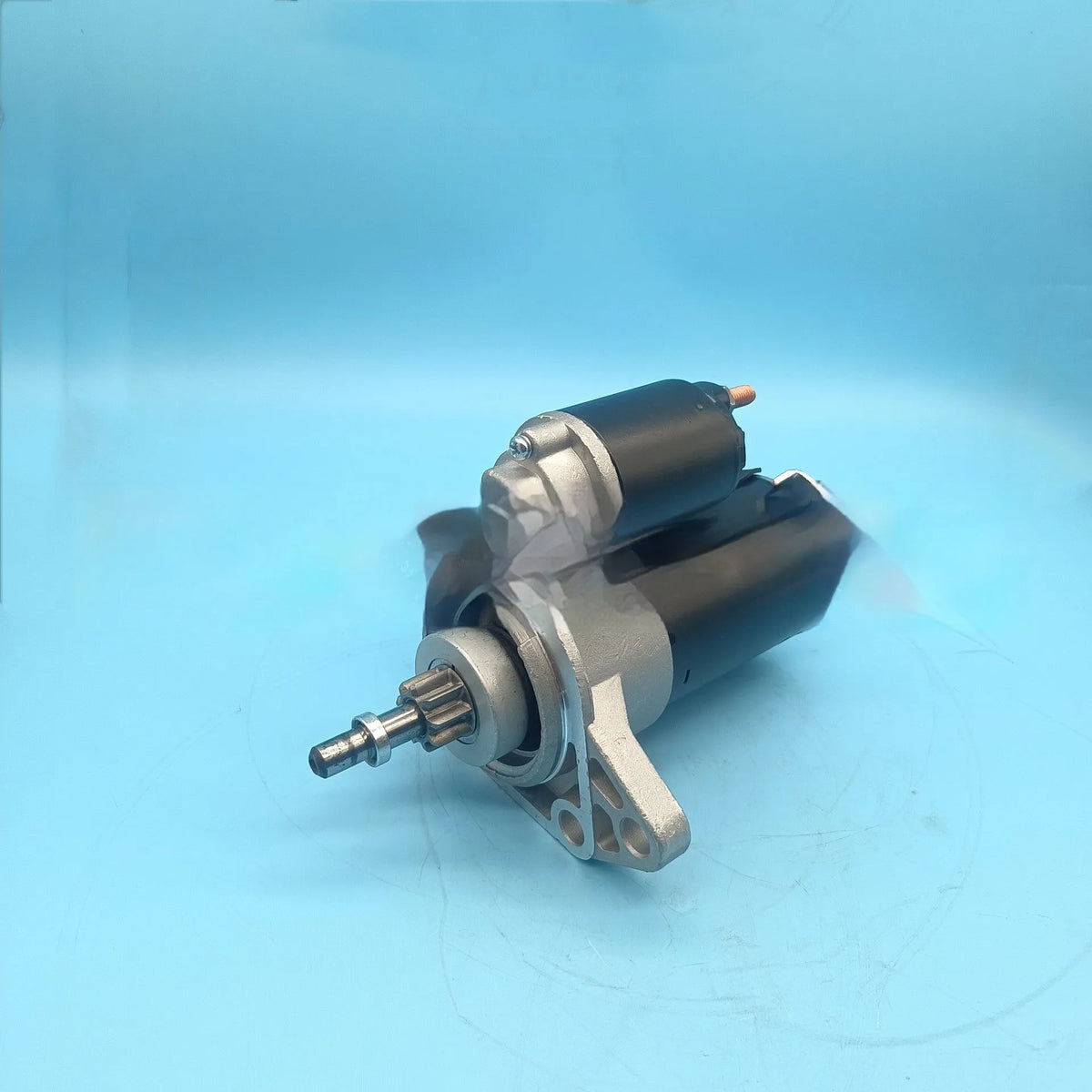 Automotive starter motor 12V 1.1KW with 9 teeth for Audi and Volkswagen vehicles