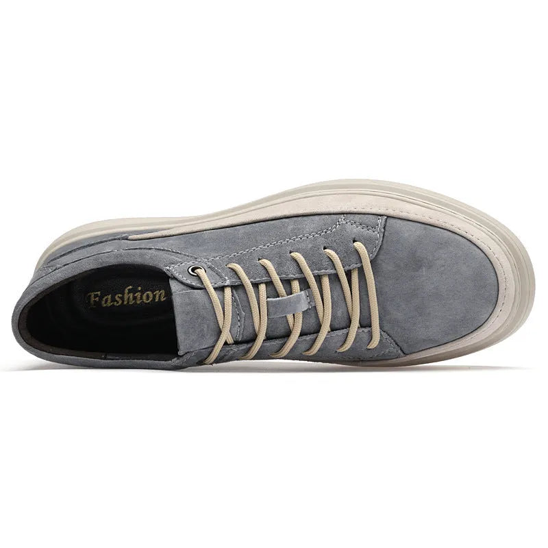 Men's grey casual skate shoes with pigskin upper and rubber sole