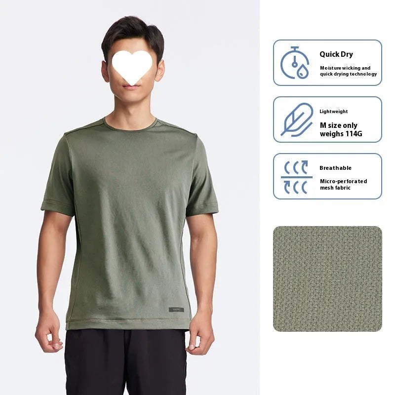 Men's thin polyester quick-dry t-shirt for running and sports in multiple colours.
