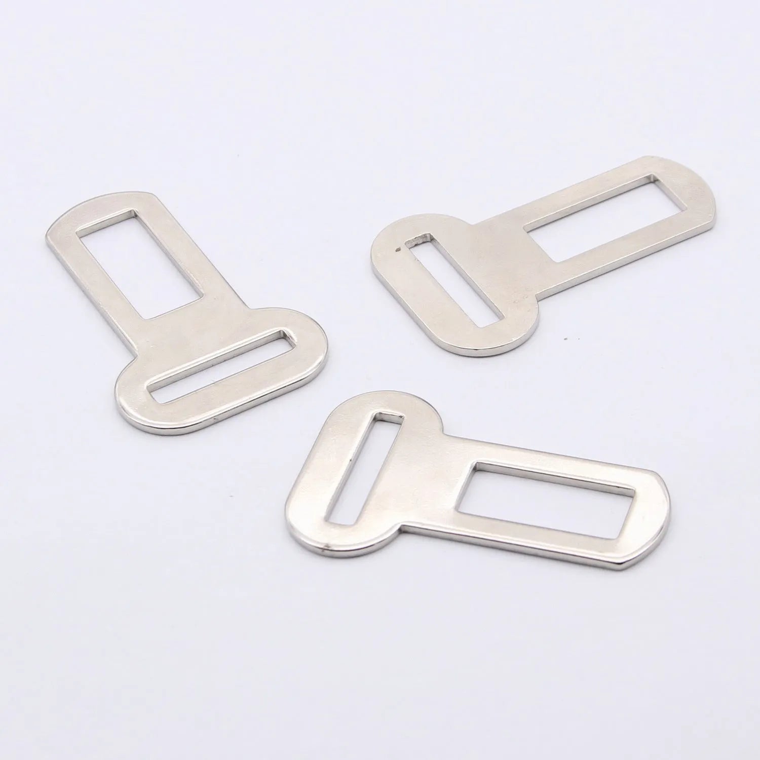 Silvery 26mm metal pet safety buckle for leash and restraint applications