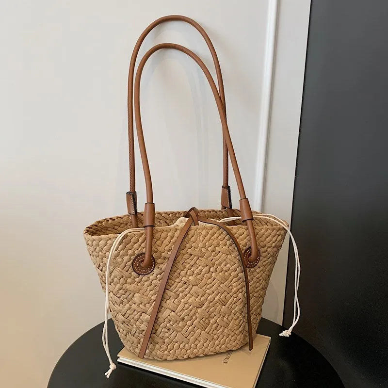 Large capacity woven shoulder bag in European American retro style with dual carrying options