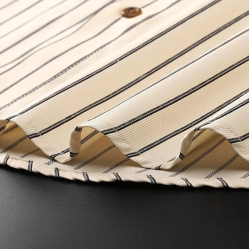 Coffee coloured striped men's long-sleeved shirt with a slim fit and wool lining.