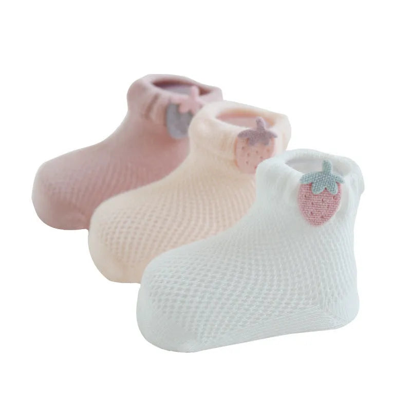 Baby mesh socks in pastel colours, cotton blend, XS to L sizes for 0-5 years, on a white background