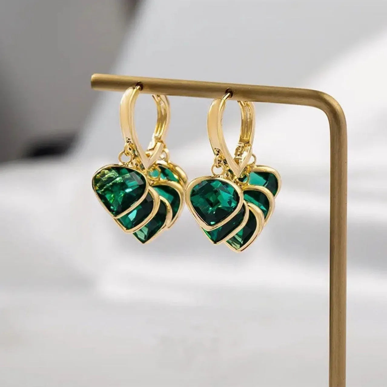 Korean style green heart pendant glass ear clip earrings with copper alloy construction