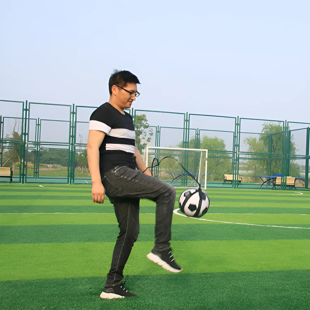 Black football juggling belt with 2 metre rope for ball control training