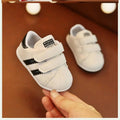 Toddler shoes 0-18 months with rubber antiskid sole, waterproof breathable upper, black or red, sizes 11cm to 13cm