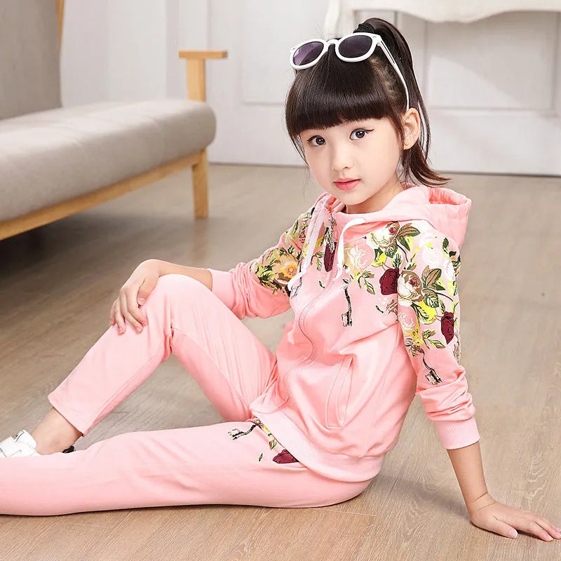 Children's hooded pants suit set in pink, red, or yellow colours for spring and autumn wear