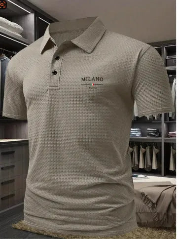 Men's loose fit lapel collar polo shirt in solid colour, short sleeves.