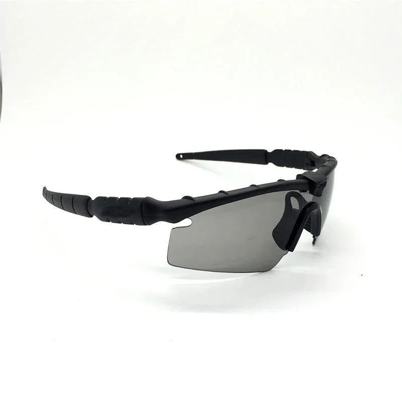 Tactical shooting glasses in black with polycarbonate frame and 13cm temple length