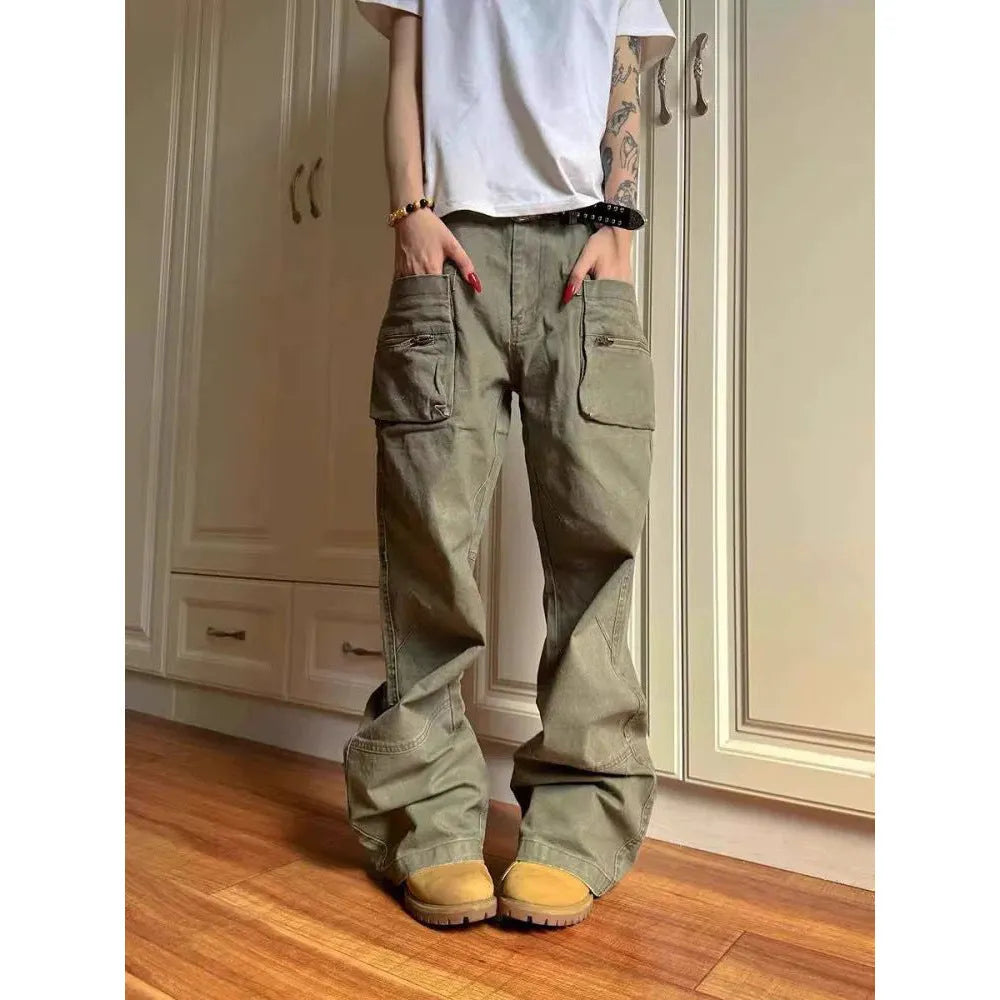Green double zipper cotton workwear casual pants with a pocket, shown in mid-waist overalls style.