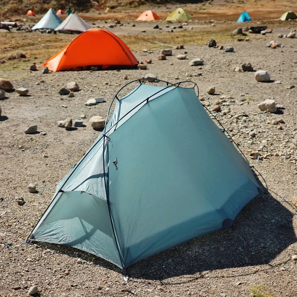 Outdoor thickened light luxury single person tent with carbon fibre frame and double-layer design in picture colour
