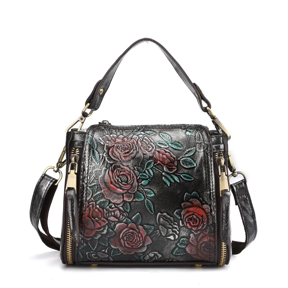 Genuine leather women's shoulder bag in square vertical model with multiple interior compartments