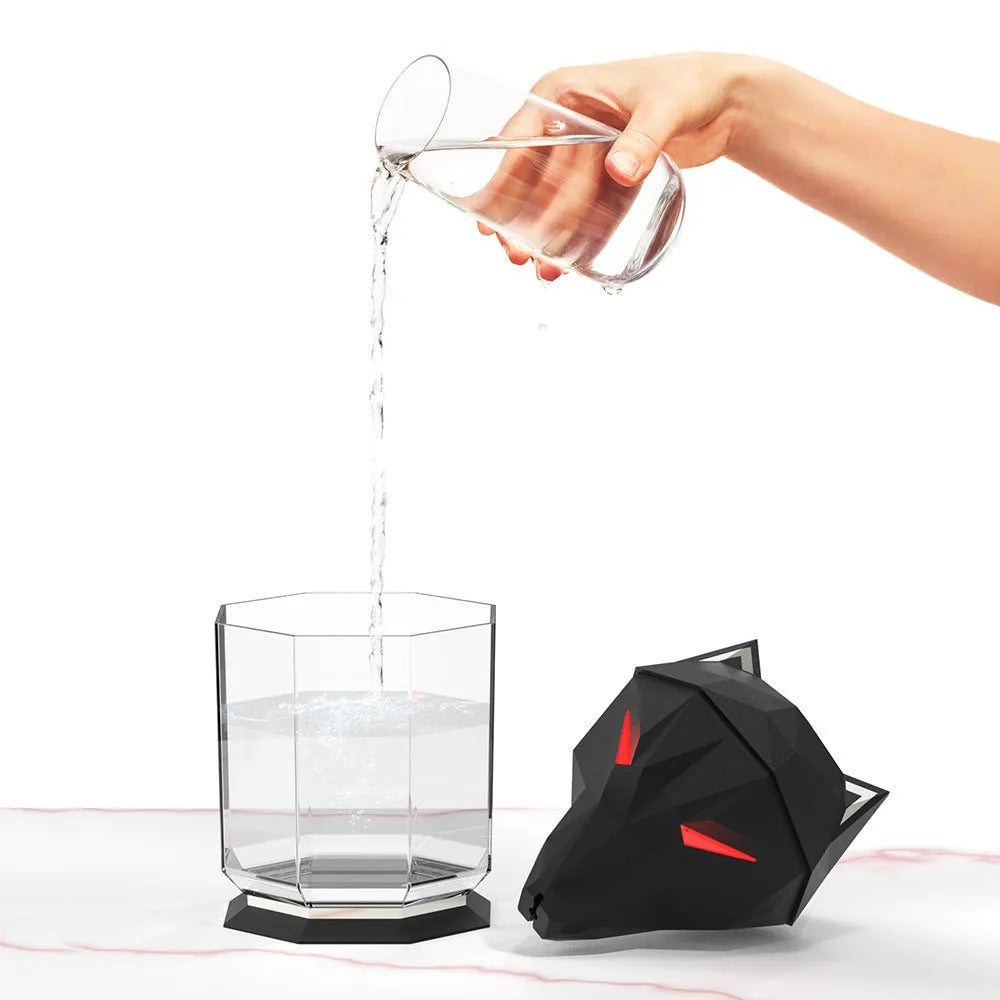 War Wolf black and white ultrasonic humidifier with colourful LED lights and USB cable