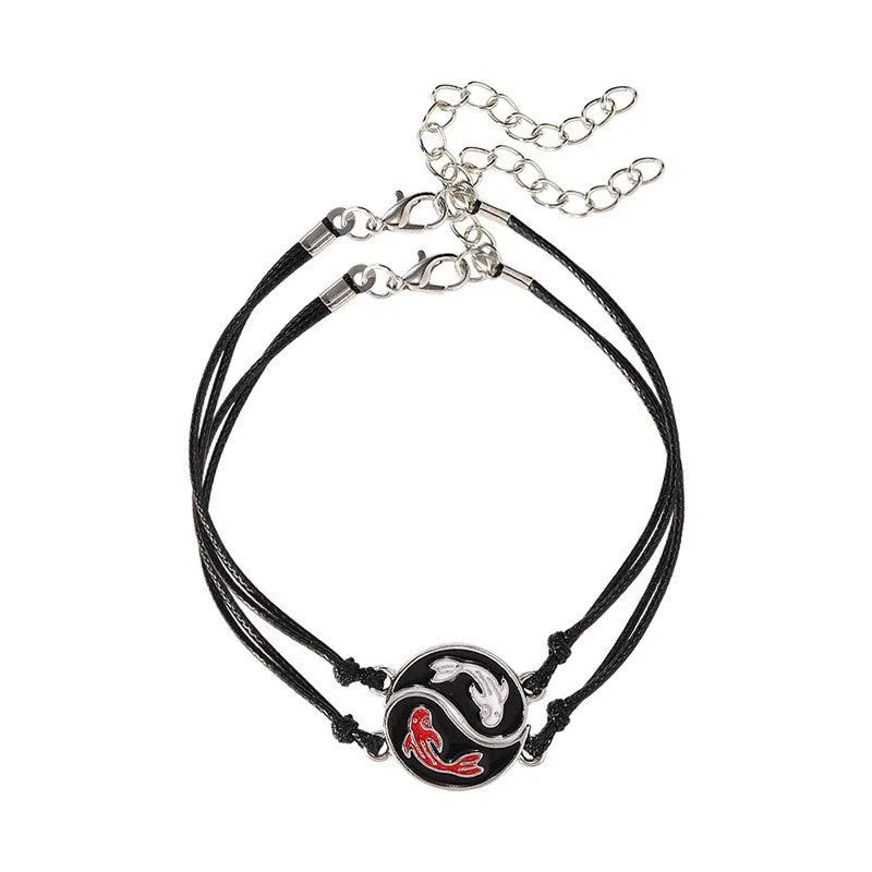 Geometric eight-diagram shaped alloy bracelet with electroplated finish