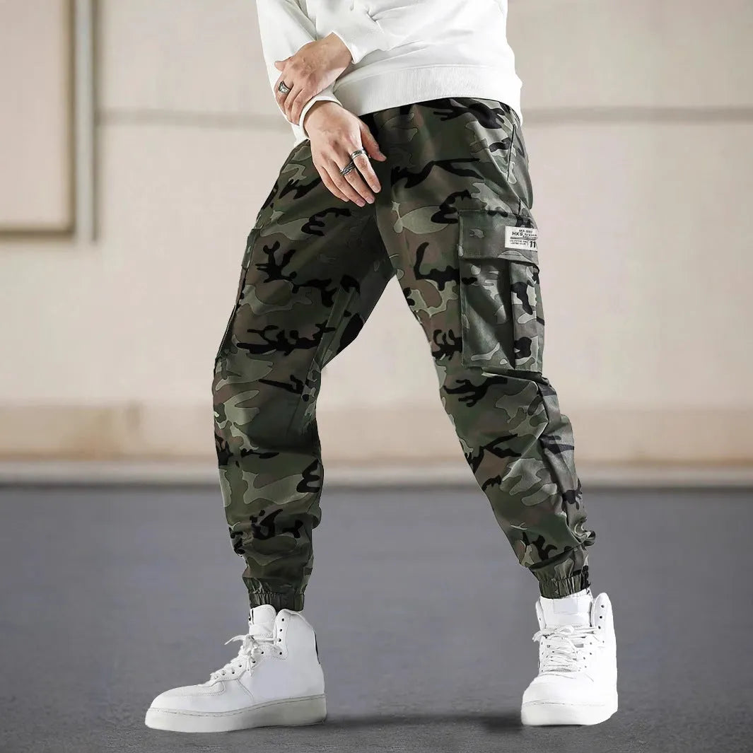 Men's camouflage drawstring work trousers with side pockets in casual regular fit polyester blend