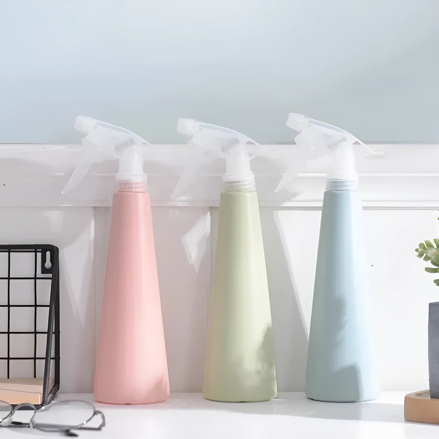 Plastic watering can with 360ml capacity in three colours for home gardening