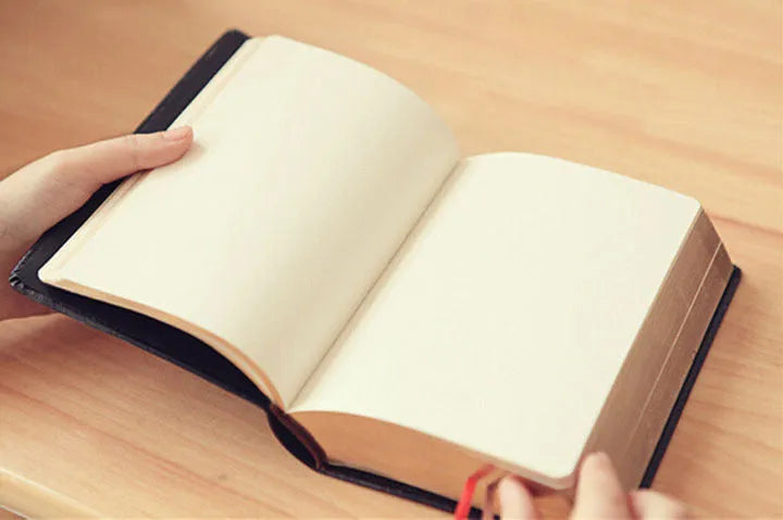 Large thick leather Phnom Penh notebook, 17 x 12 cm, 480 pages, Gold or White cover